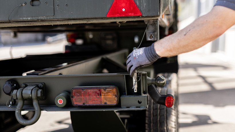 55 Bandvagn Trailer 0B9A8357